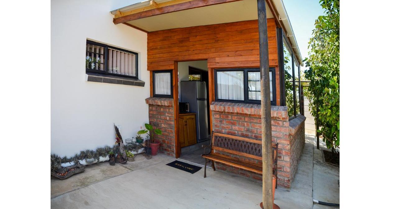 Palm Cottage - Colchester - 5Km From Elephant Park Exterior photo
