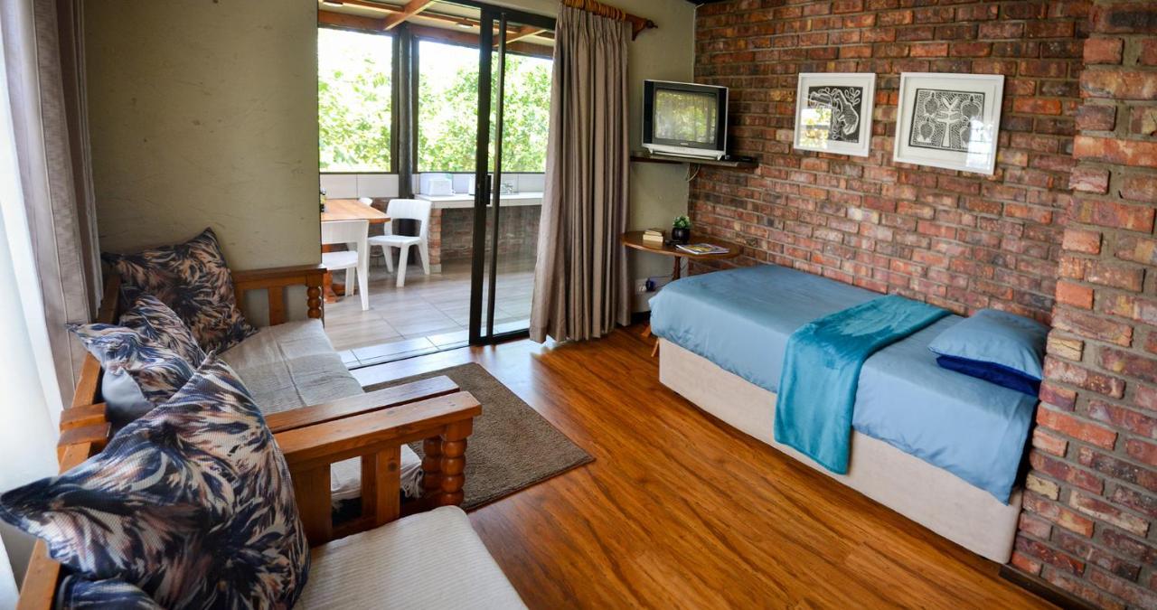 Palm Cottage - Colchester - 5Km From Elephant Park Exterior photo
